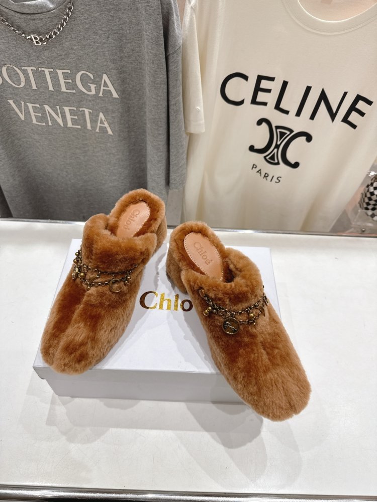 Босоножки фото 2