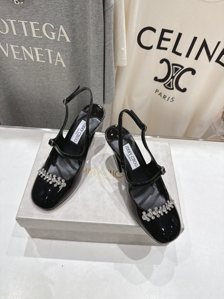 Босоножки фото 2