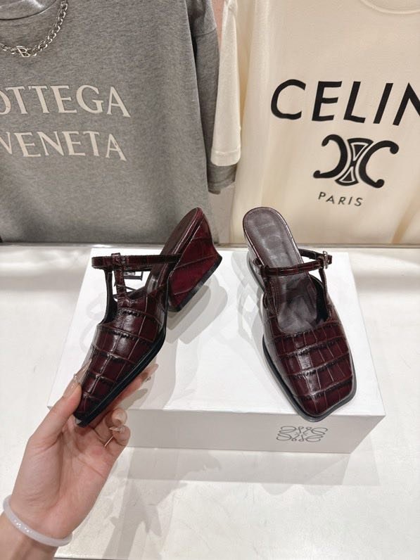 Босоножки фото 2