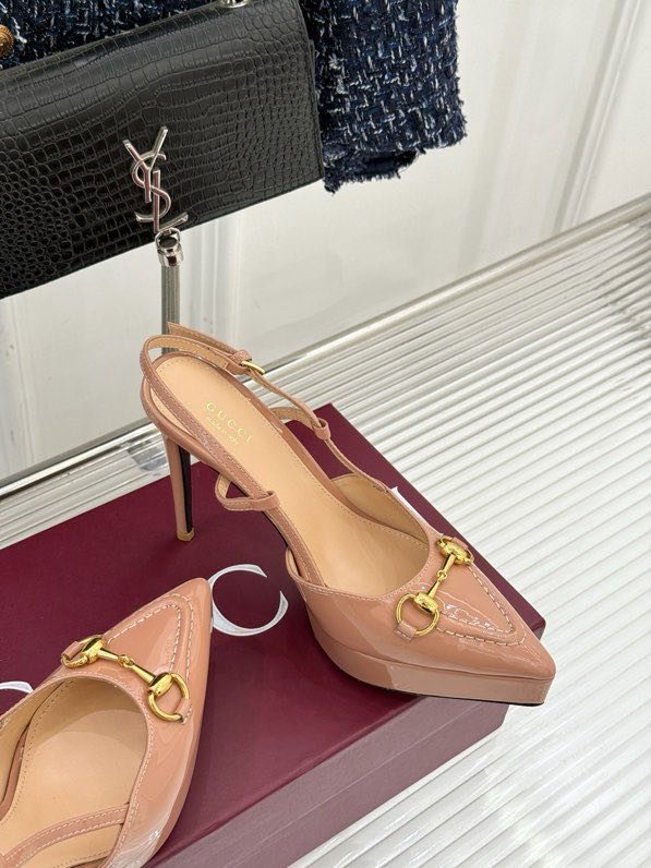 Босоніжки фото 2