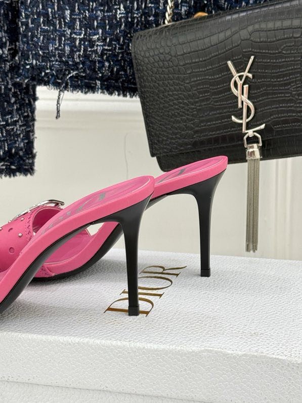 Босоножки фото 2