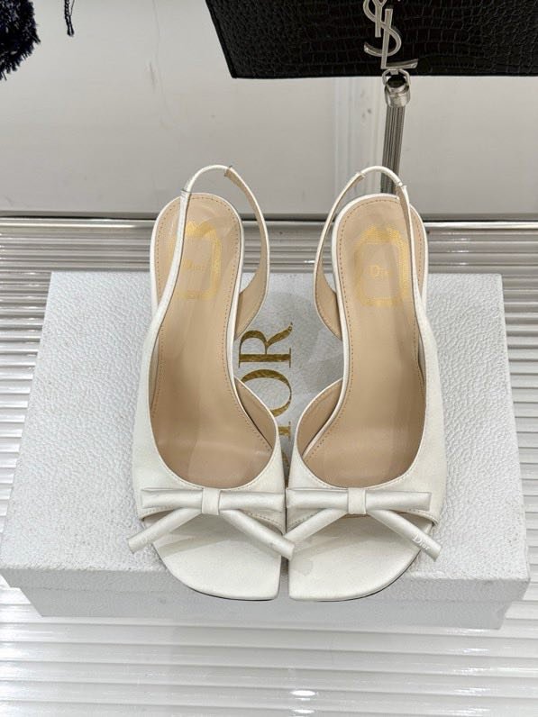 Босоножки фото 2