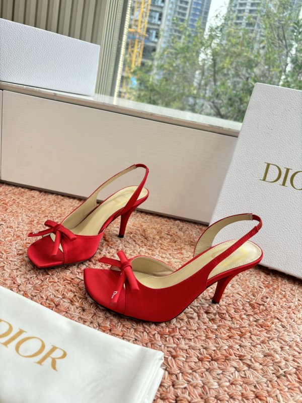 Босоніжки фото 2