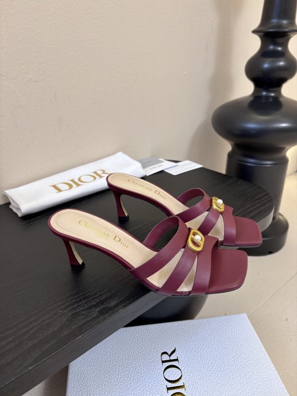 Босоніжки фото 2