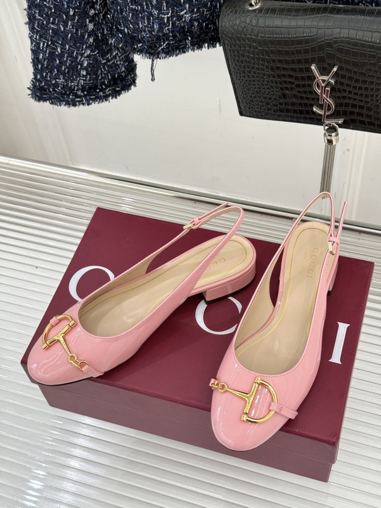 Босоножки фото 2