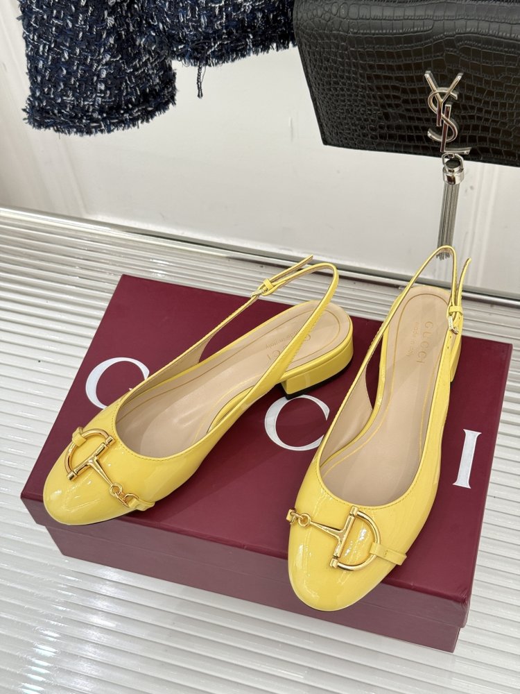 Босоножки фото 2