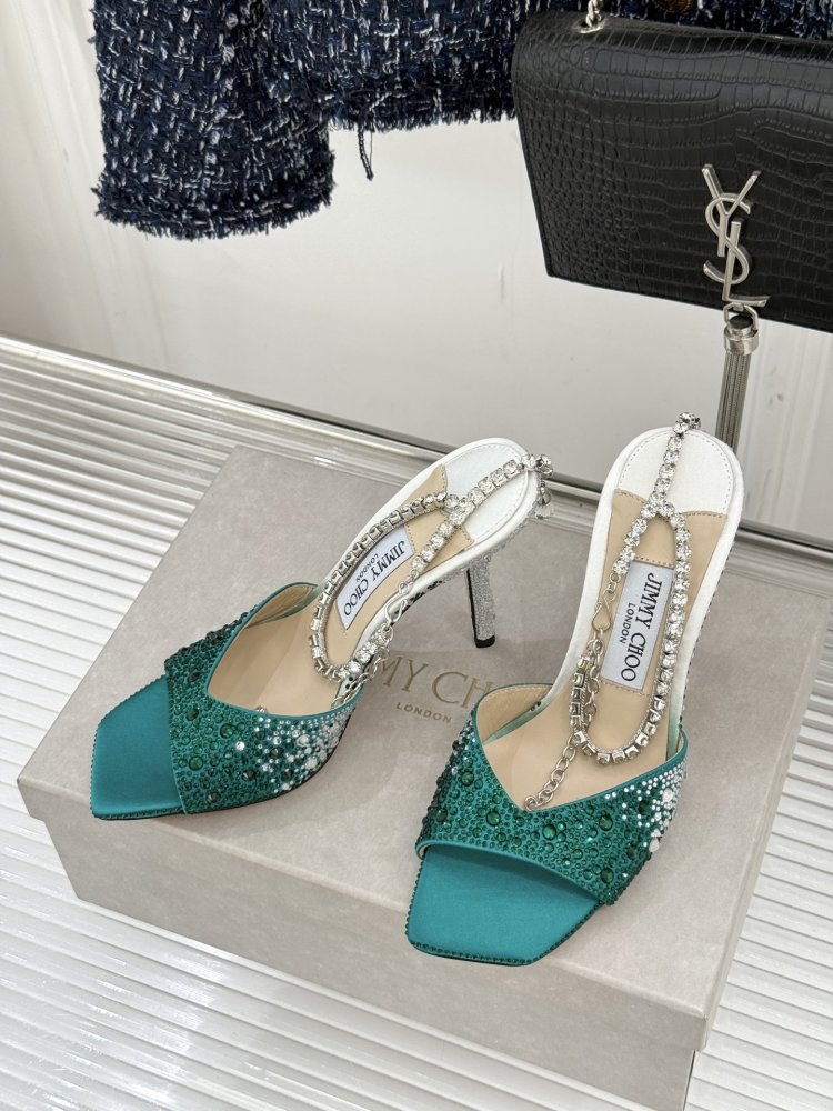 Босоножки фото 2