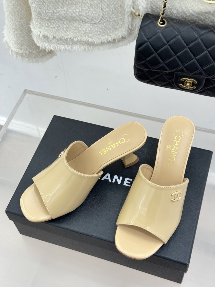 Босоніжки фото 2