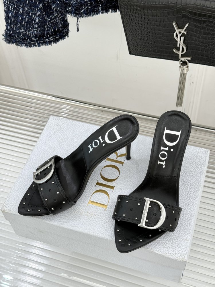 Босоножки фото 2