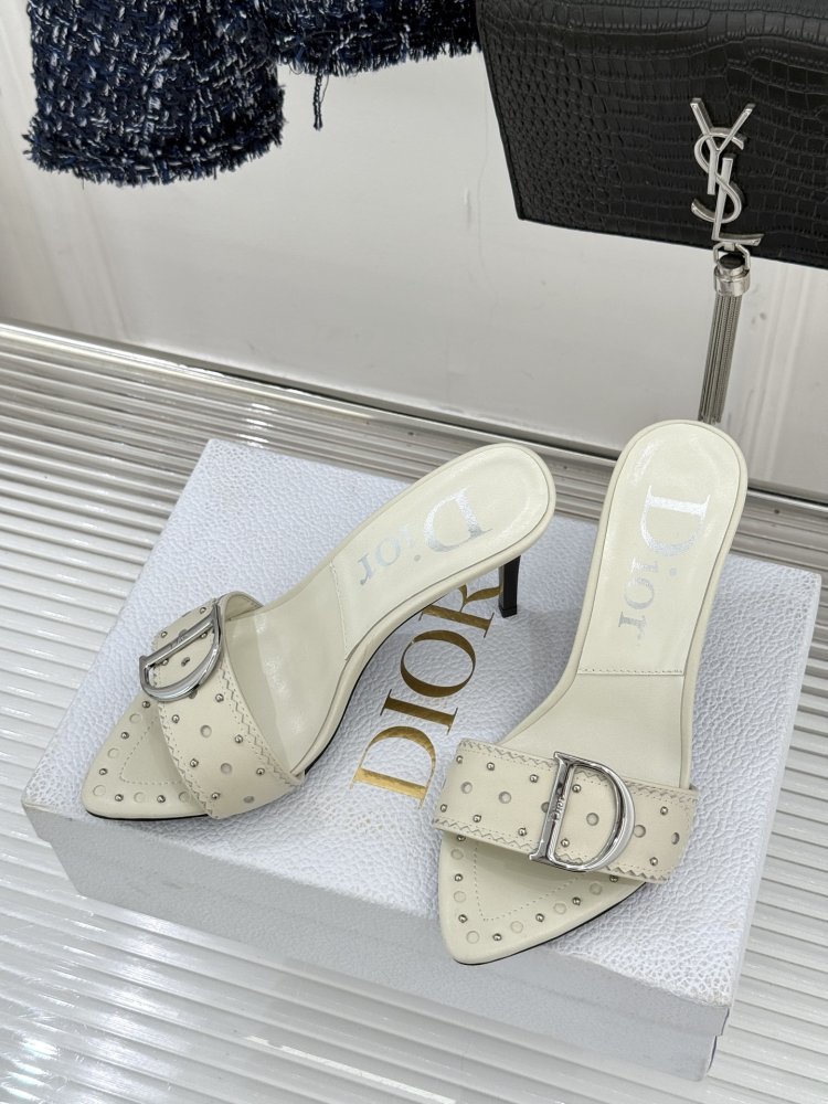 Босоножки фото 2