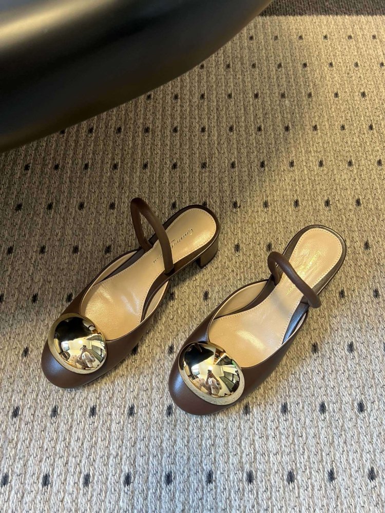 Босоножки фото 2