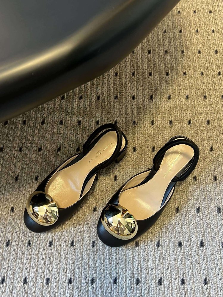 Босоножки фото 2