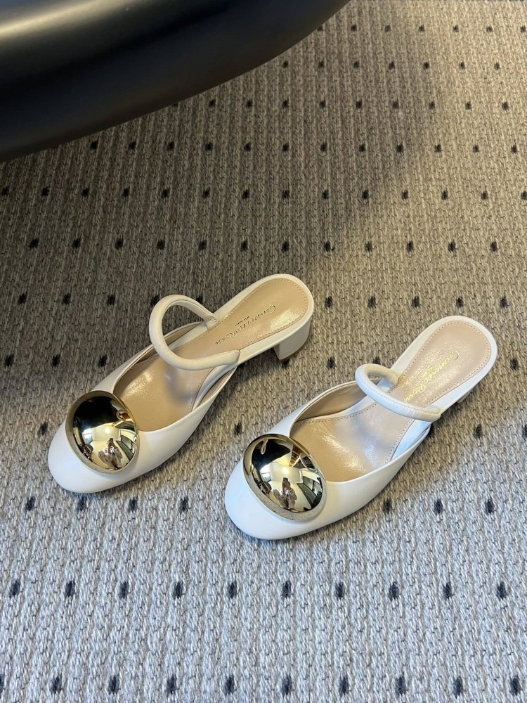 Босоножки фото 2