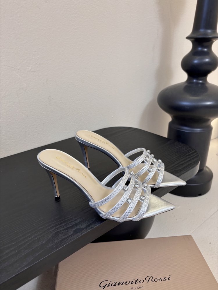 Босоножки фото 2