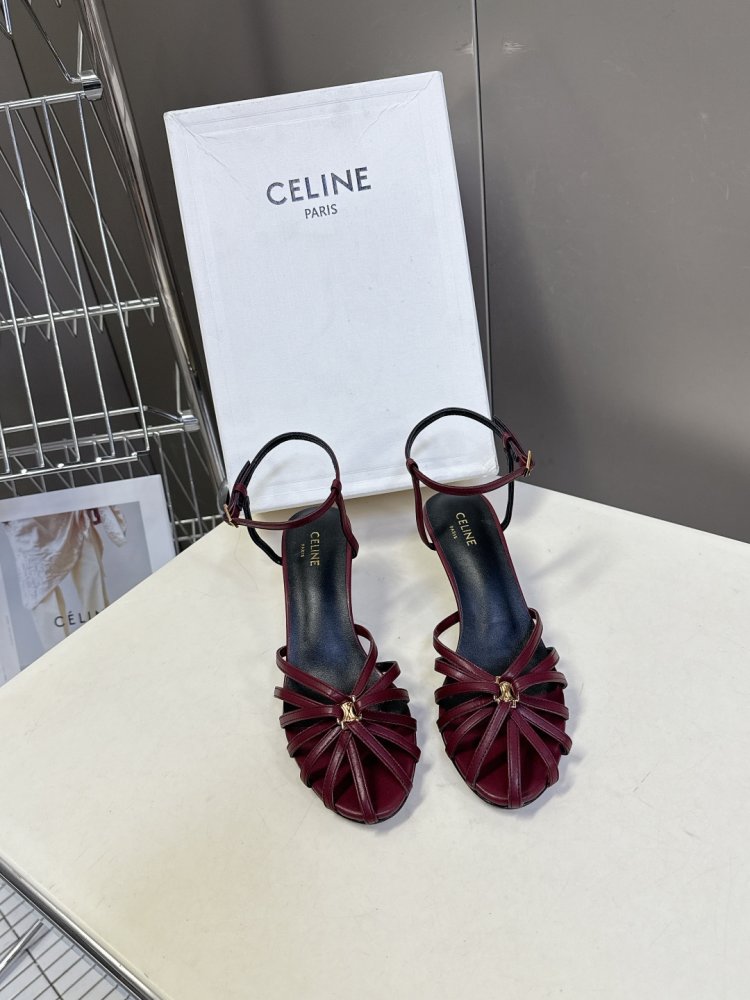 Босоножки фото 2