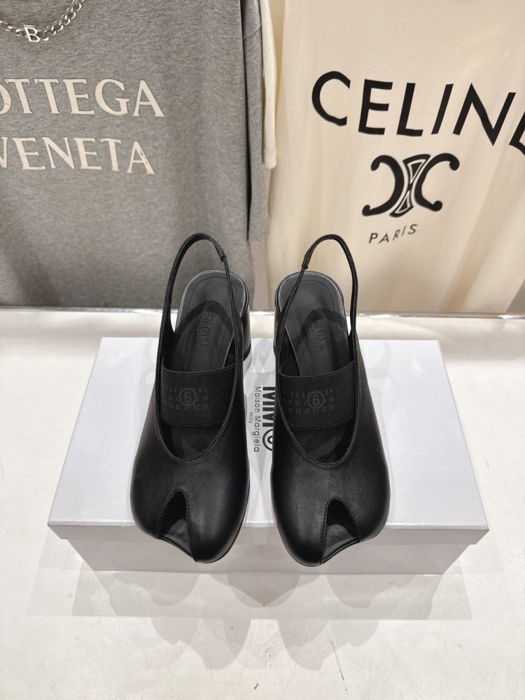 Босоножки фото 2