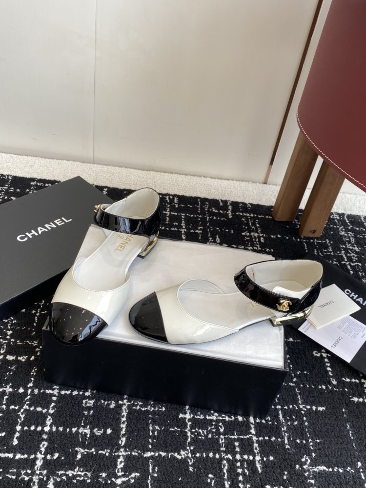 Босоножки фото 3