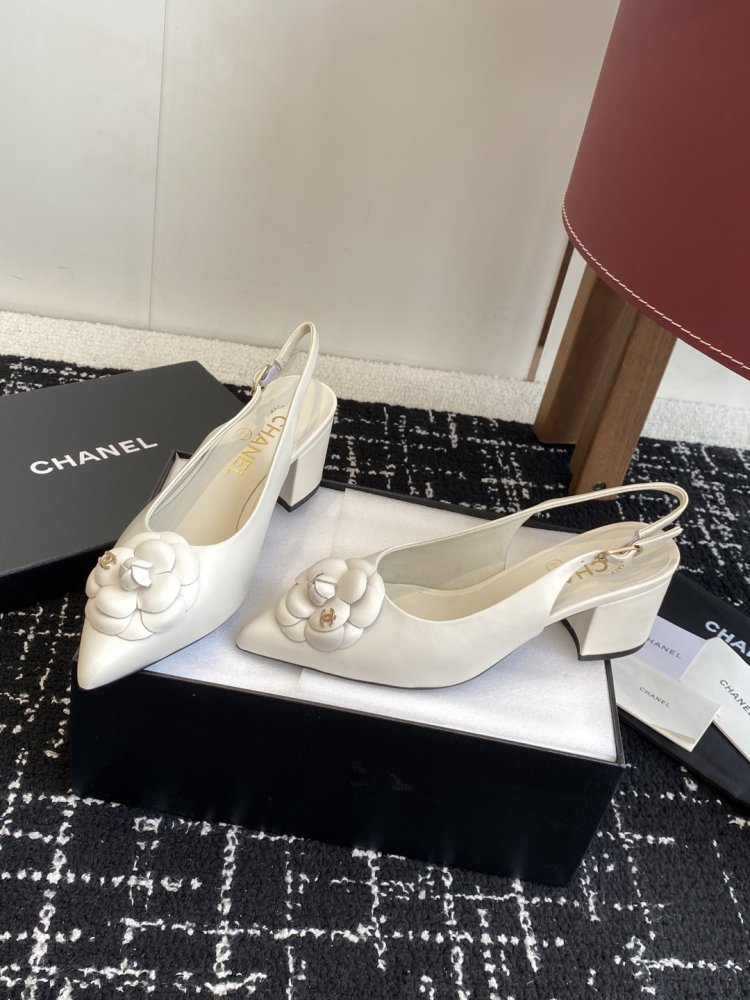 Босоножки фото 3