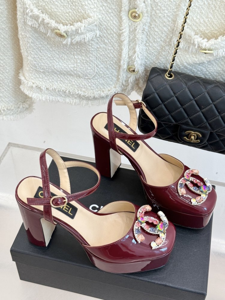 Босоніжки фото 3