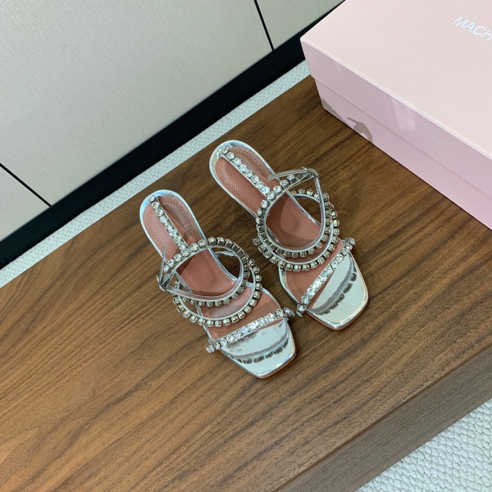 Босоножки фото 3