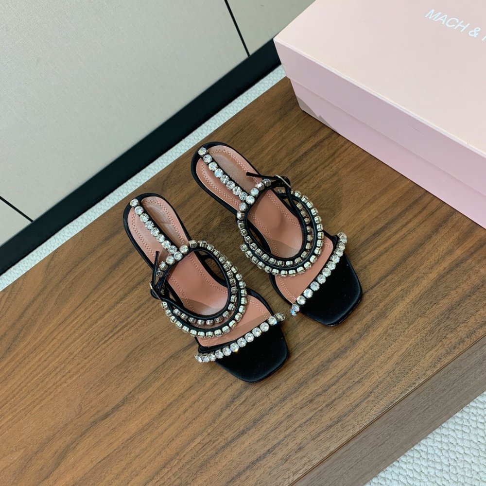 Босоножки фото 3