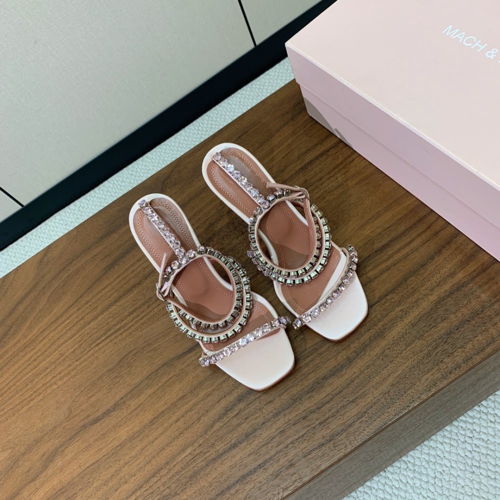 Босоножки фото 3