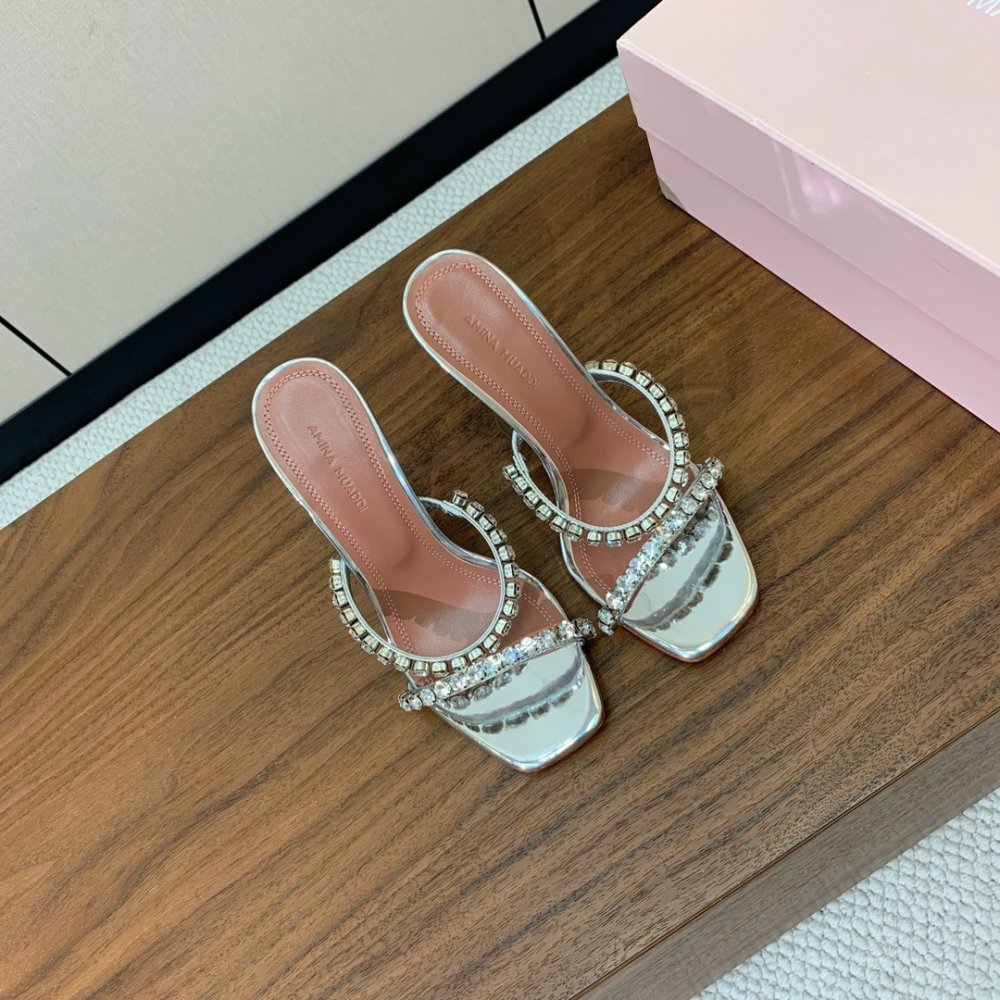 Босоножки фото 3