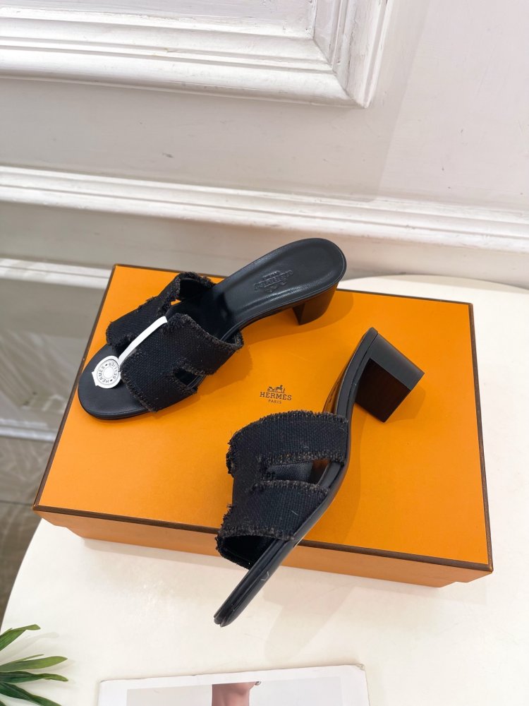 Босоножки фото 3