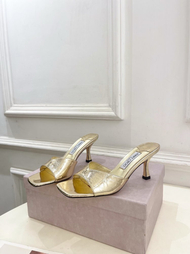 Босоножки фото 3