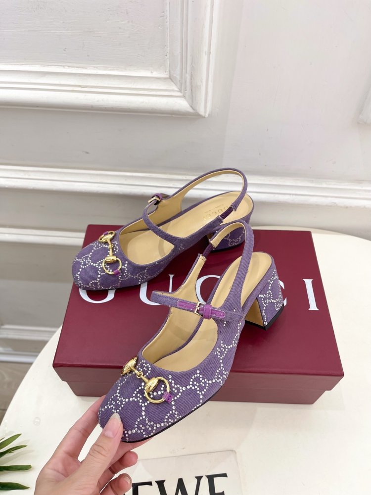 Босоножки фото 3