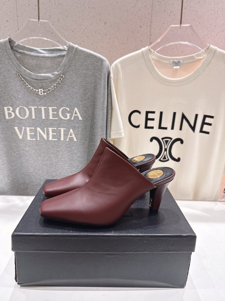 Босоножки фото 3