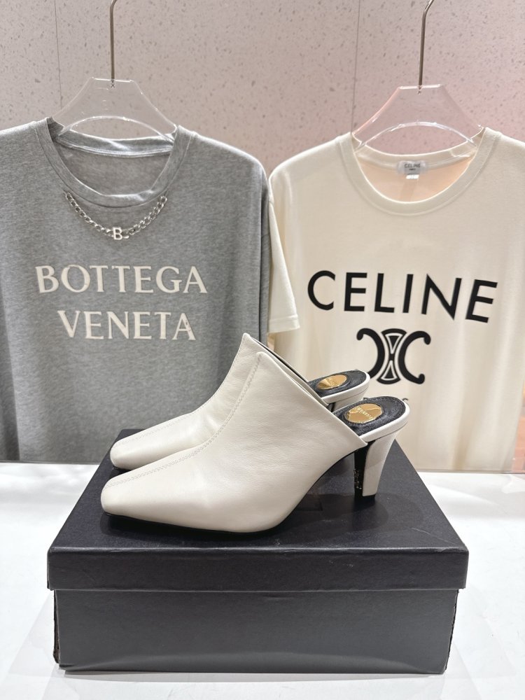 Босоніжки фото 3