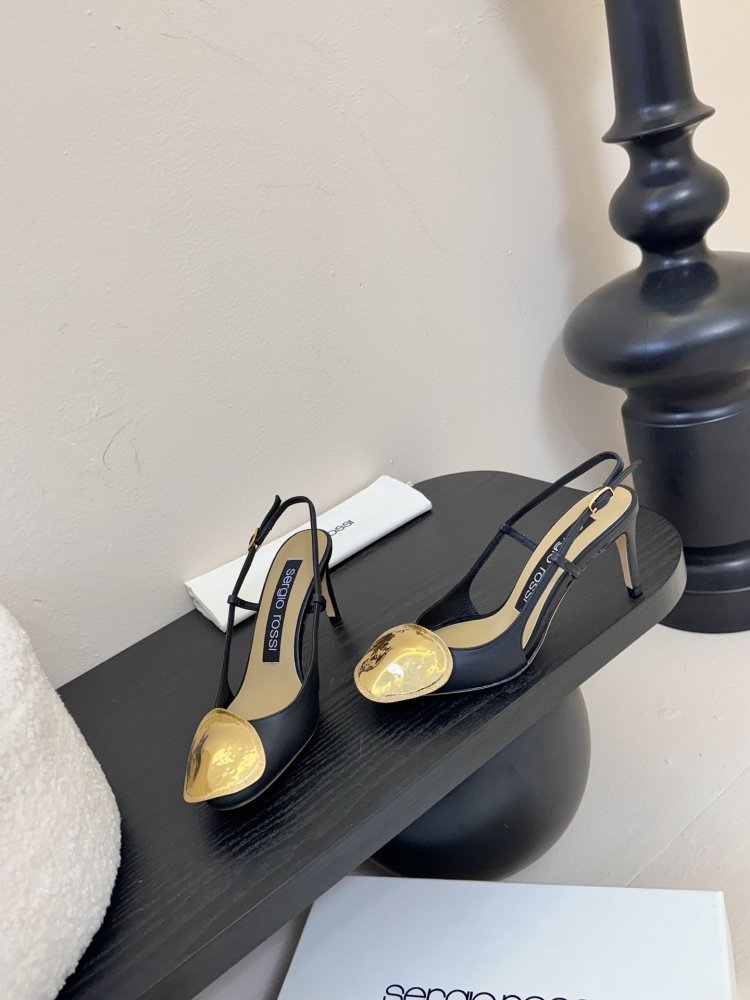 Босоножки фото 3