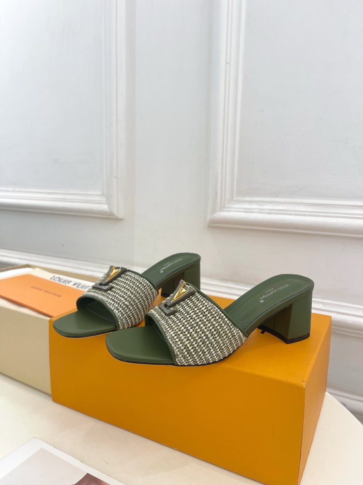 Босоніжки фото 3