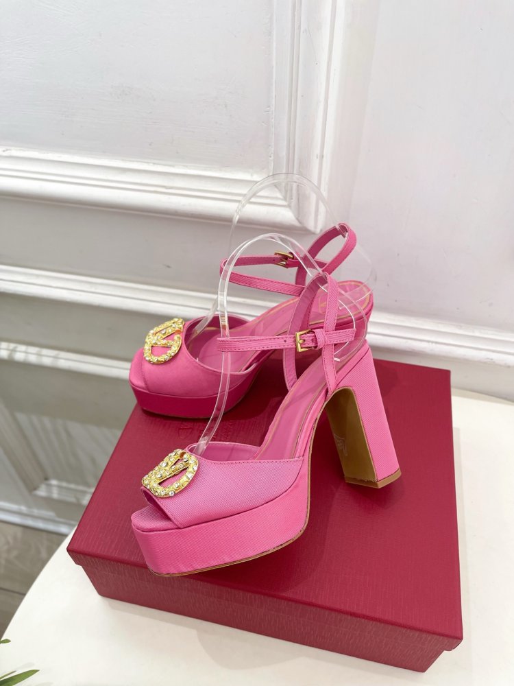 Босоніжки фото 3