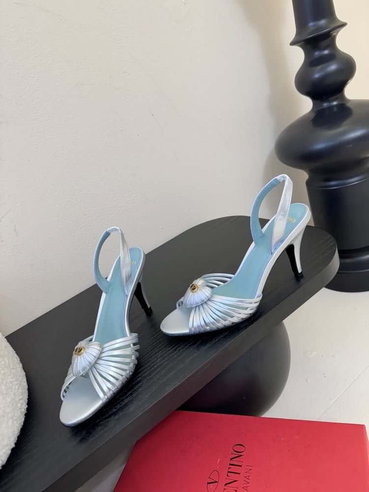 Босоніжки фото 3