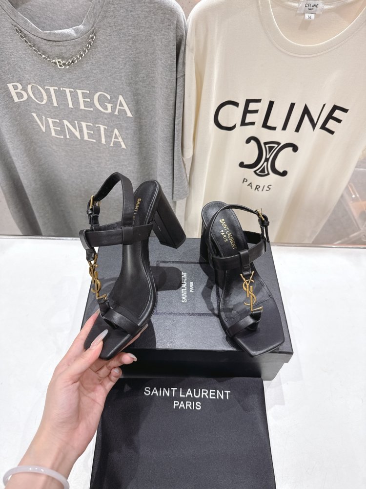 Босоніжки фото 3