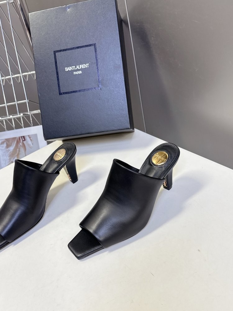 Босоніжки фото 3