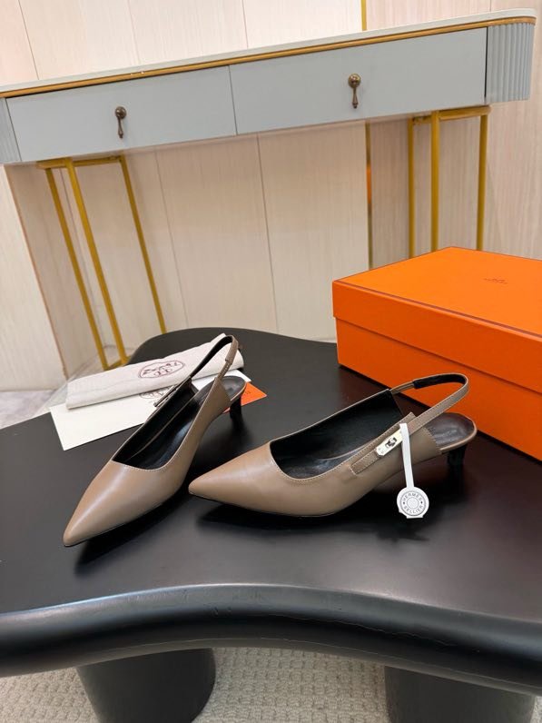 Босоножки фото 3