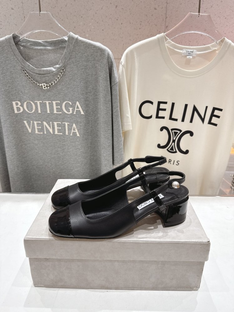 Босоножки фото 3