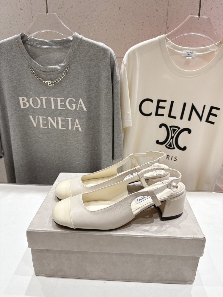 Босоножки фото 3