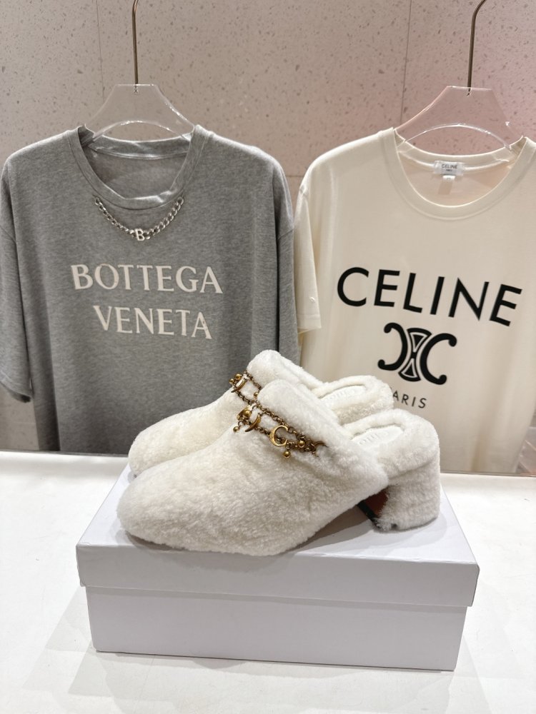 Босоножки фото 3