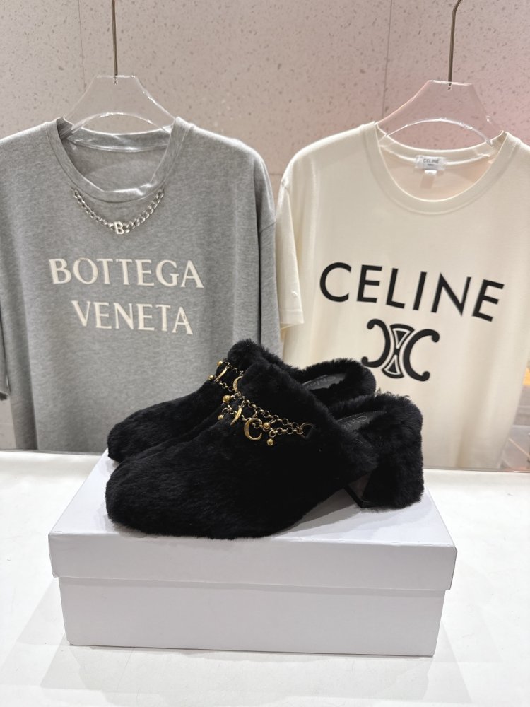 Босоножки фото 3