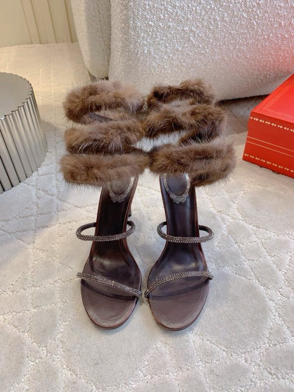 Босоножки фото 3