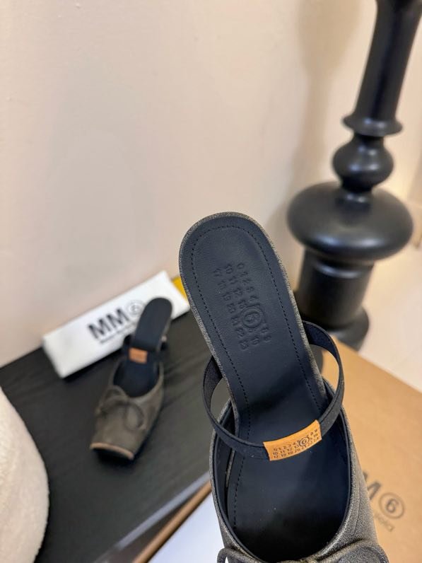 Босоножки фото 3