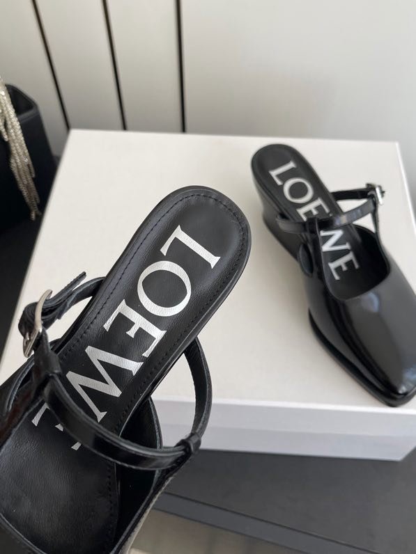 Босоножки фото 3