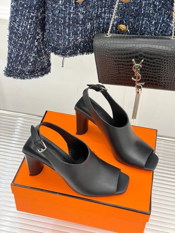 Босоніжки фото 3