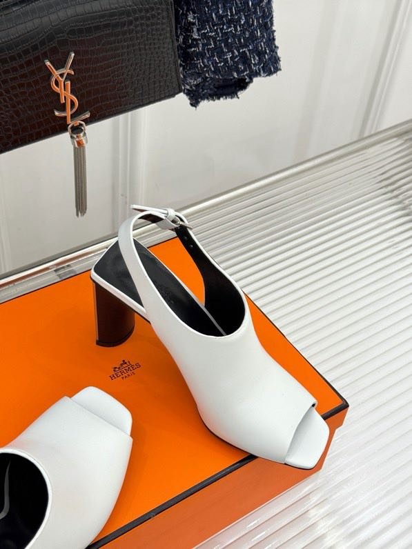 Босоніжки фото 3