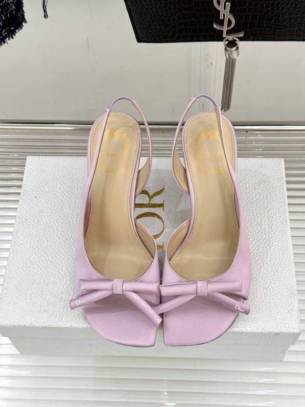 Босоножки фото 3