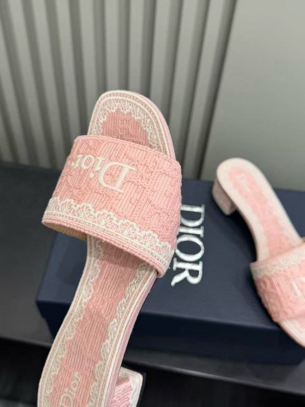 Босоножки фото 3